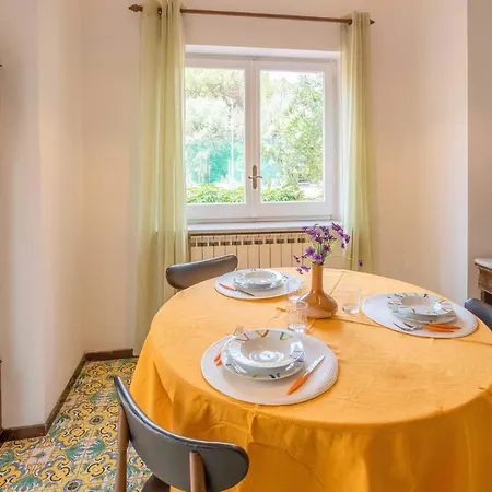 Apartment Amina Sorrent